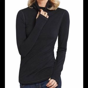 Cabi Fall 2017 mock turtleneck -Small